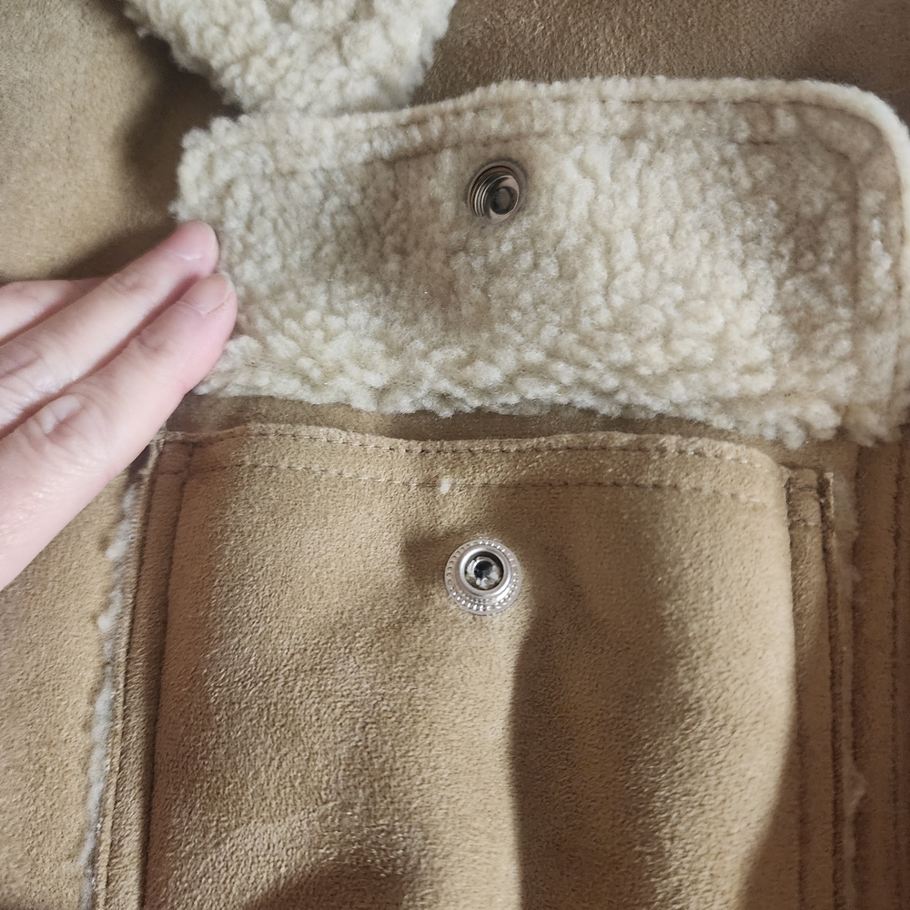 Old Navy Men's Tan Shearling Jacket - Picture 7 of 11